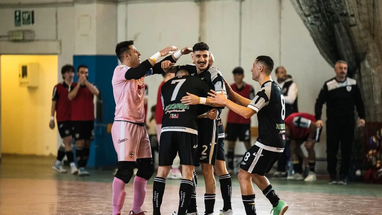 Futsal Pontedera: Cerri and his teammates in a meeting with history